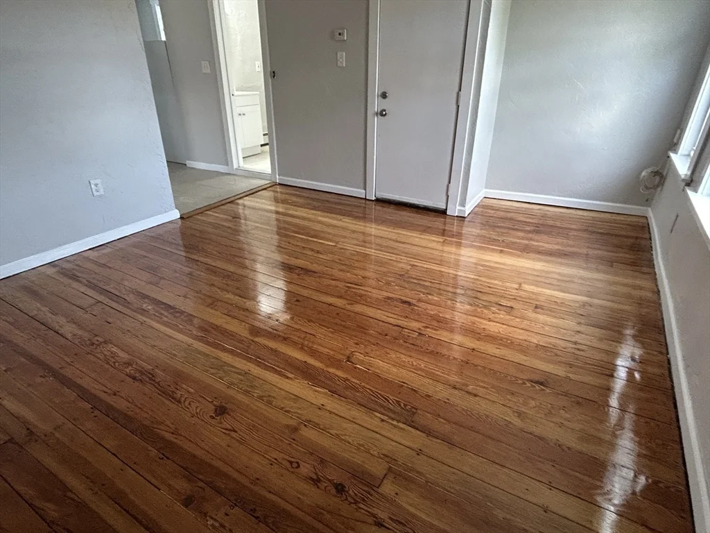 2 bed, 1 bath apartment for rent at 27 Warren Ave Unit 3-3, Malden — photo 4 of 15