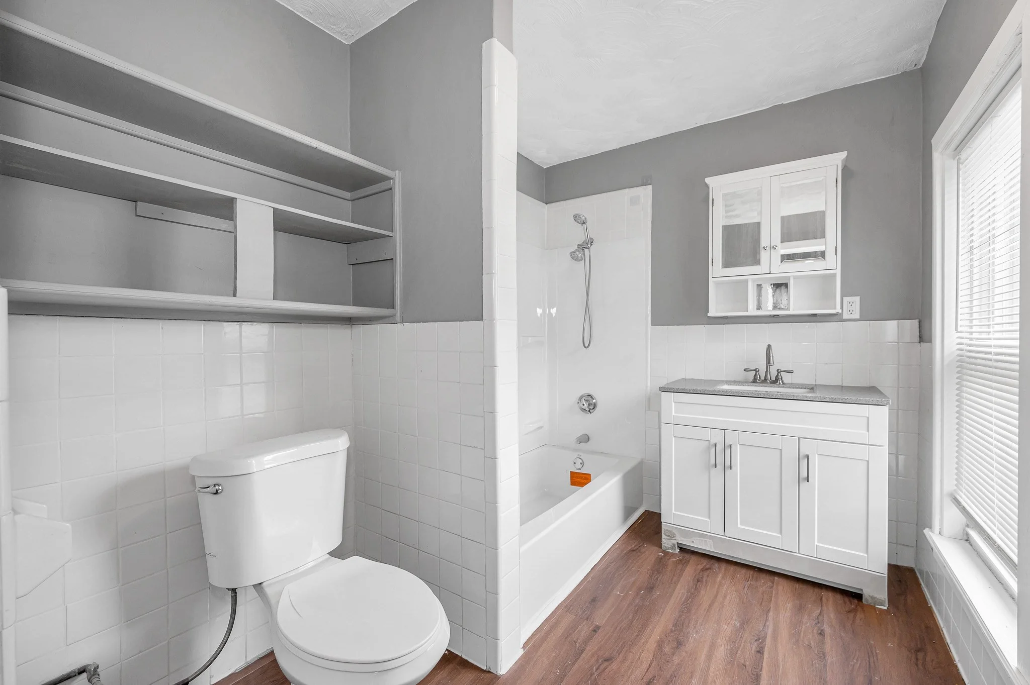 3 bed, 1 bath apartment for rent at 27 West 5th St Unit 2, Lowell — photo 17 of 30
