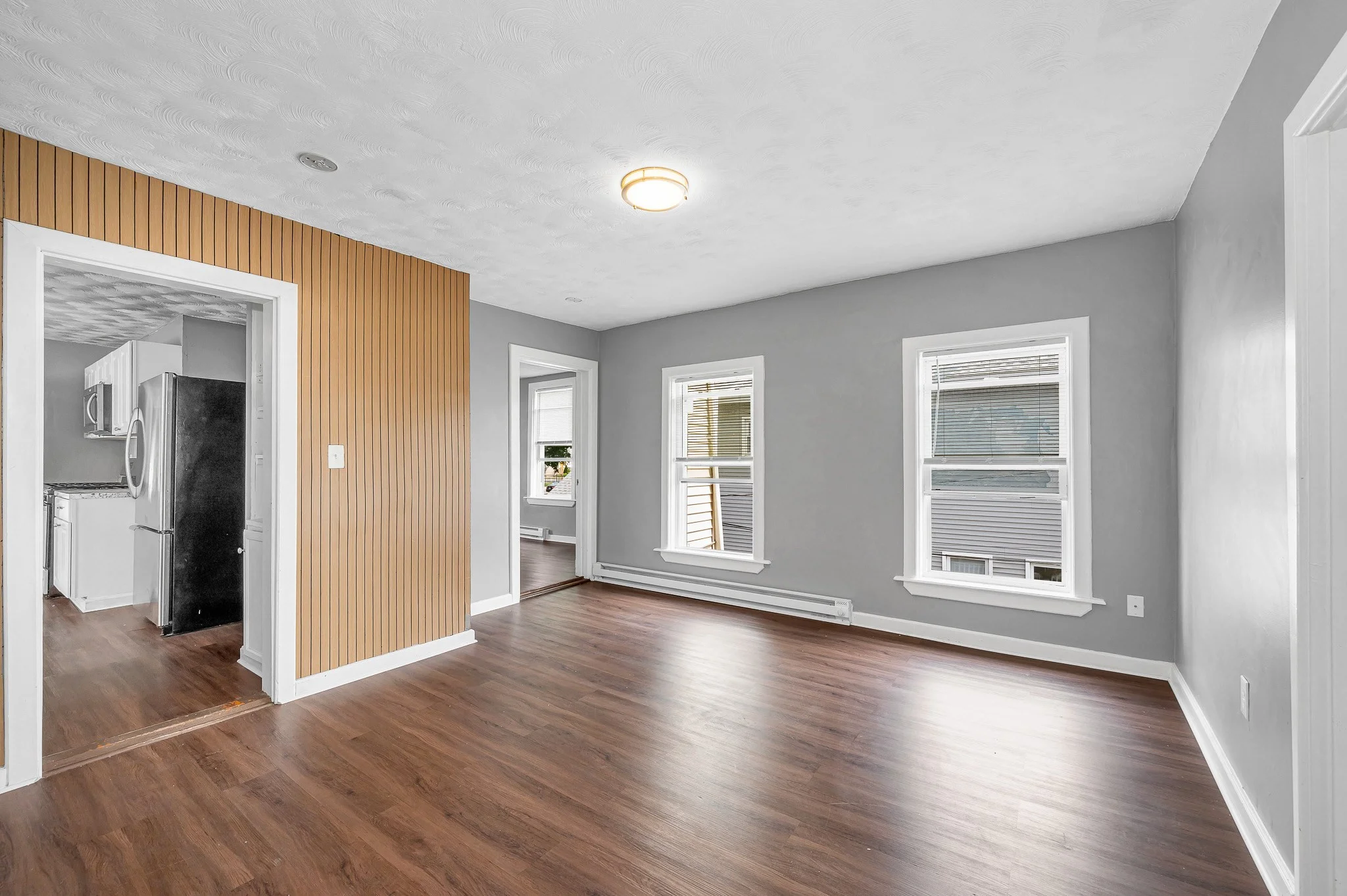3 bed, 1 bath apartment for rent at 27 West 5th St Unit 2, Lowell — photo 6 of 30