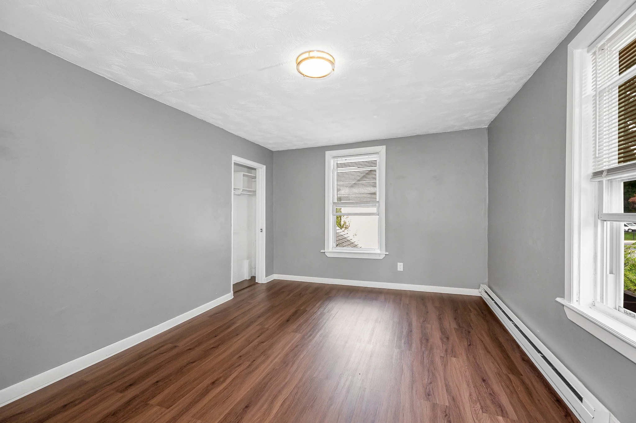 3 bed, 1 bath apartment for rent at 27 West 5th St Unit 2, Lowell — photo 23 of 30
