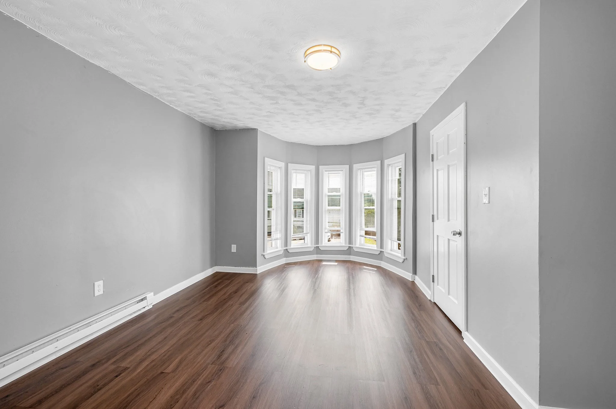 3 bed, 1 bath apartment for rent at 27 West 5th St Unit 2, Lowell — photo 10 of 30