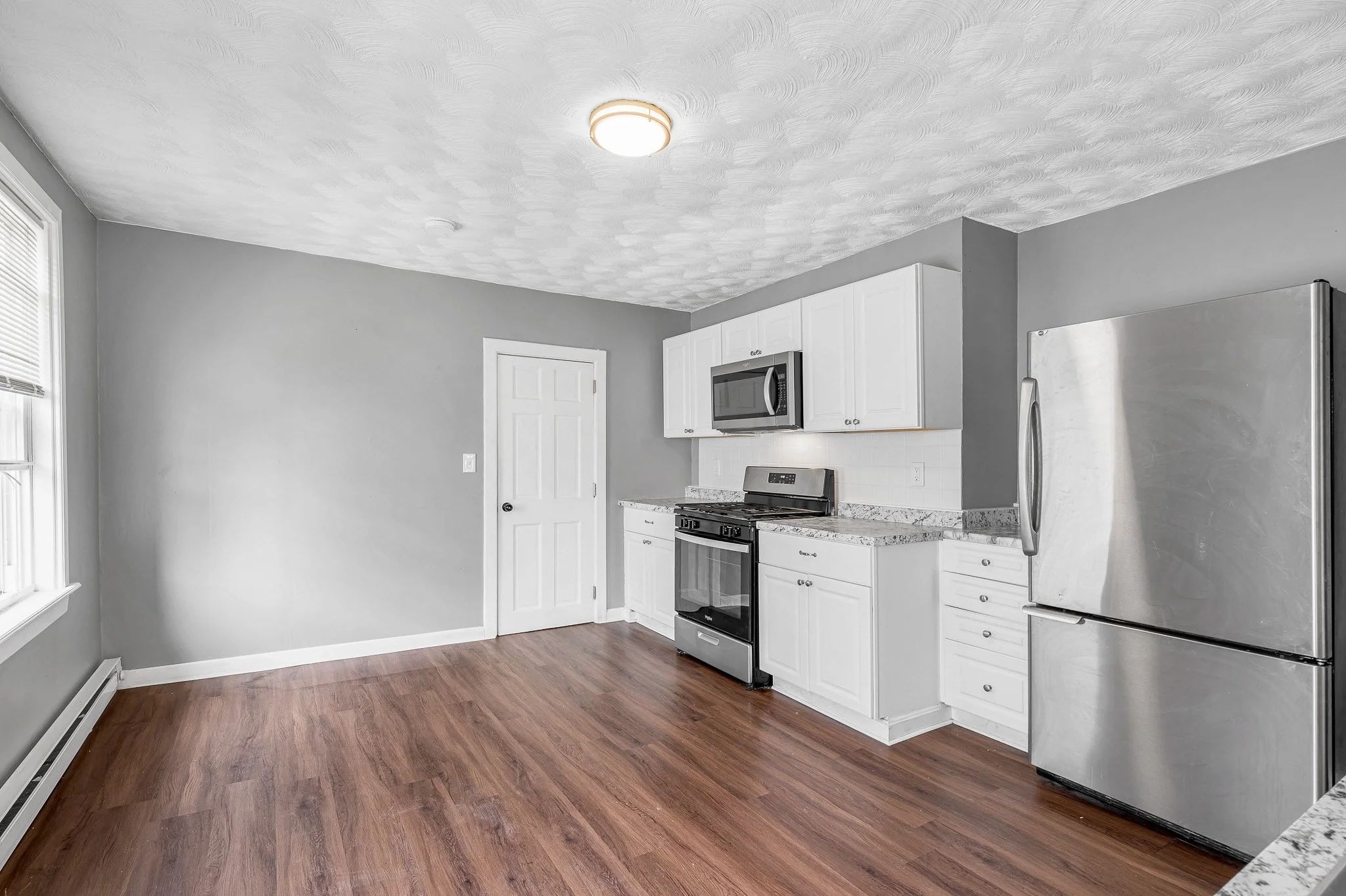 3 bed, 1 bath apartment for rent at 27 West 5th St Unit 2, Lowell — photo 13 of 30