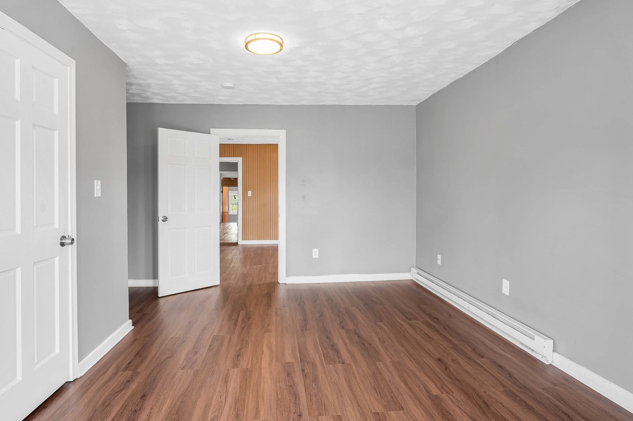 3 bed, 1 bath apartment for rent at 27 West 5th St Unit 2, Lowell — photo 12 of 30