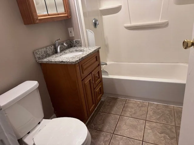 2 bed, 1 bath apartment for rent at 27 West Wyoming Ave Unit 1, Melrose — photo 3 of 20