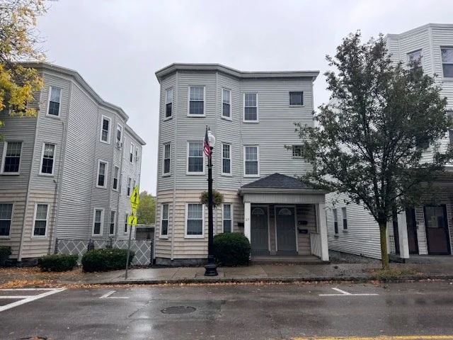 2 bed, 1 bath apartment for rent at 27 West Wyoming Ave Unit 1, Melrose