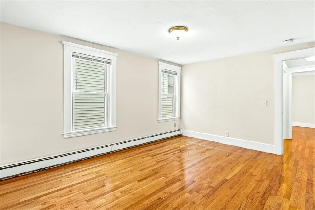 2 bed, 1 bath apartment for rent at 27 West Wyoming Ave Unit 3, Melrose — photo 10 of 14