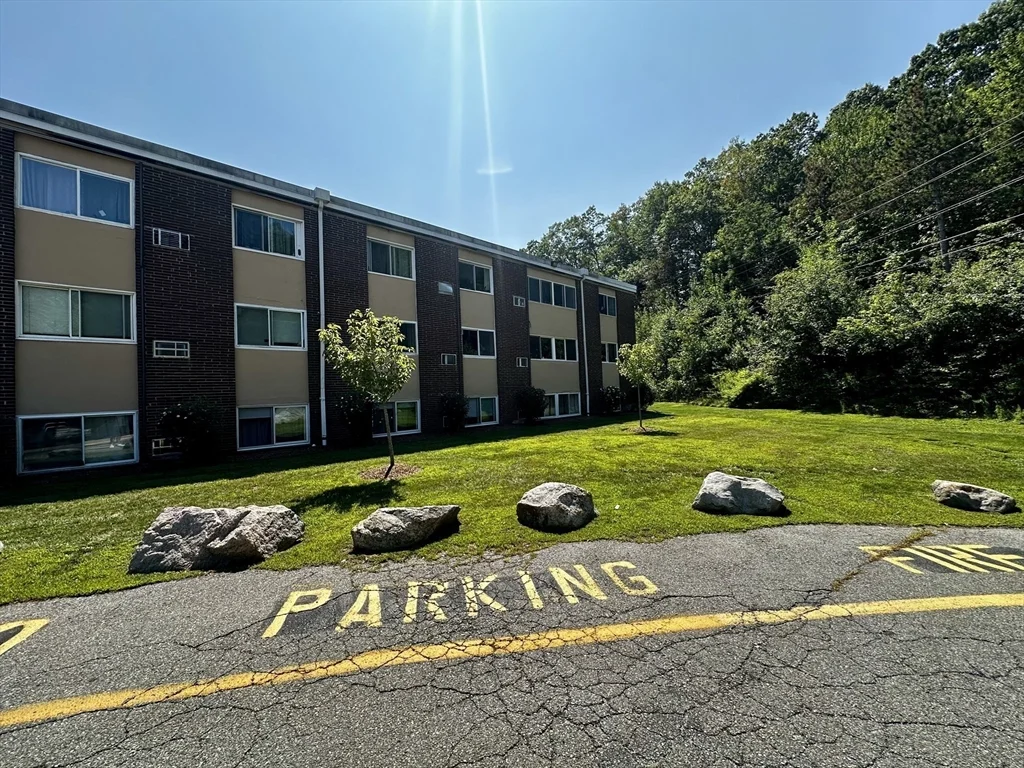 1 bed, 1 bath apartment for rent at 27 Willis S Unit 30, Framingham — photo 33 of 34