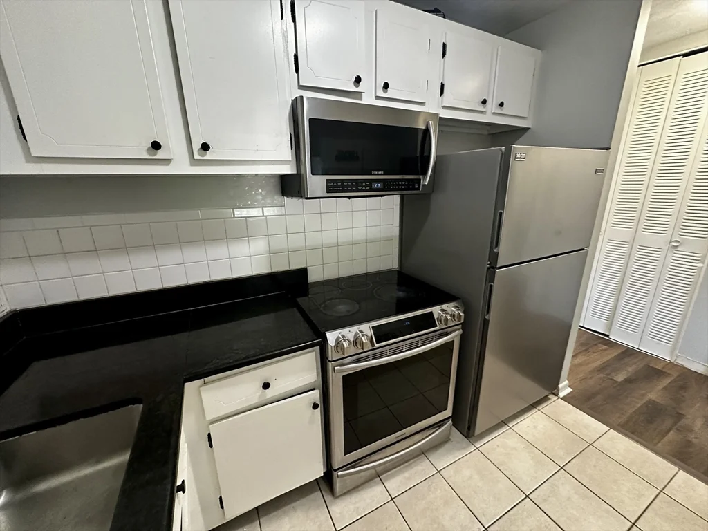 1 bed, 1 bath apartment for rent at 27 Willis S Unit 30, Framingham — photo 7 of 34