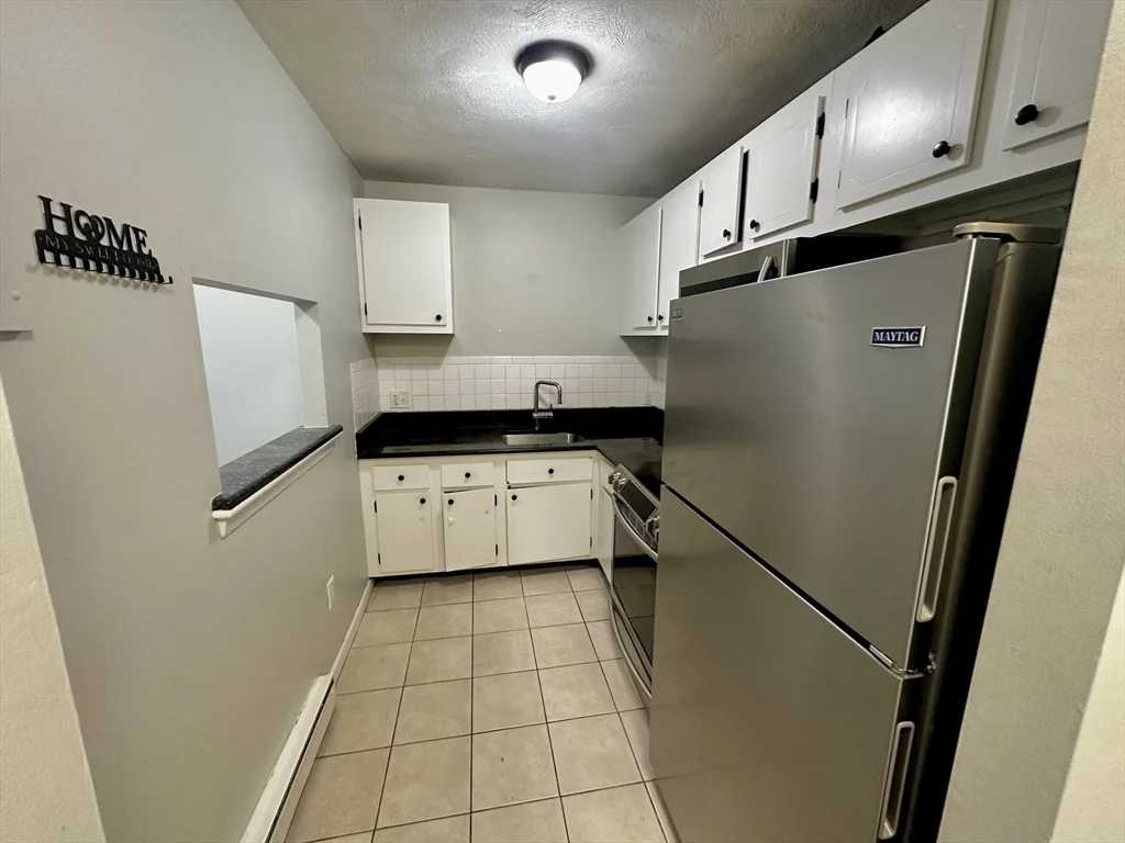 1 bed, 1 bath apartment for rent at 27 Willis S Unit 30, Framingham — photo 3 of 34