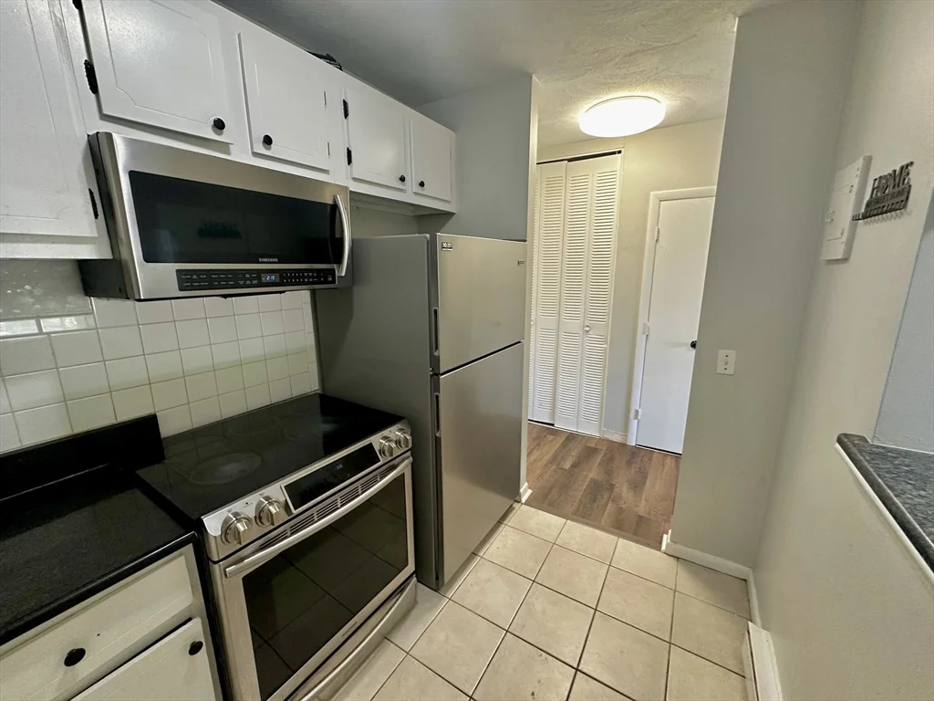1 bed, 1 bath apartment for rent at 27 Willis S Unit 30, Framingham — photo 6 of 34