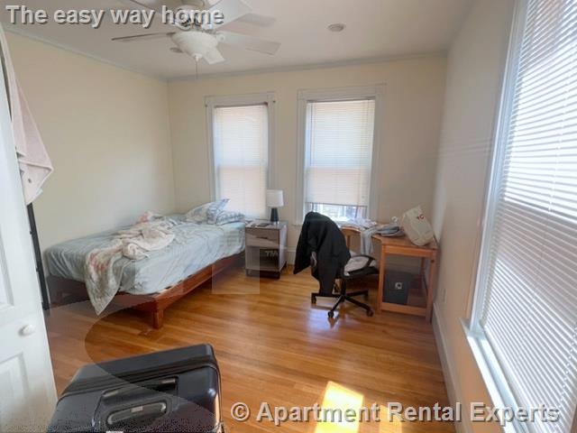 2 bed, 1 bath apartment for rent at 27 Willow Ave Unit 1, Porter Square — photo 7 of 22