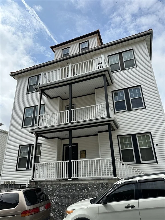 2 bed, 1 bath apartment for rent at 27 Wilmore St Unit 2, Boston — photo 11 of 11