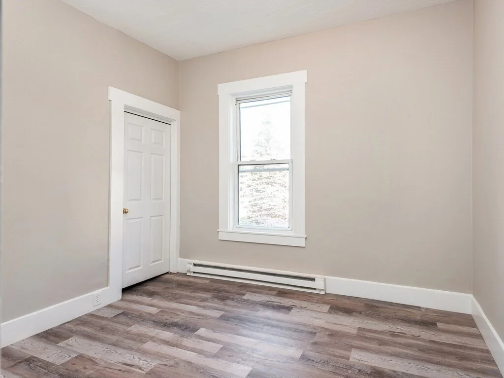 3 bed, 1 bath apartment for rent at 27 Winter St Unit 1, Fitchburg — photo 10 of 15