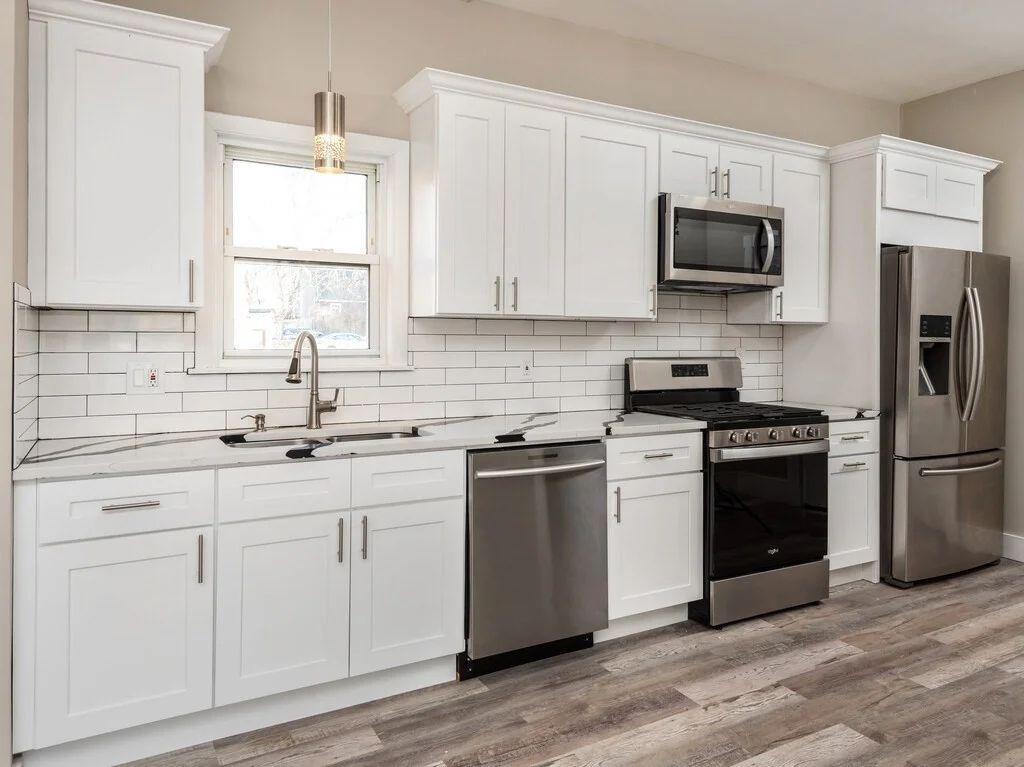 3 bed, 1 bath apartment for rent at 27 Winter St Unit 1, Fitchburg — photo 3 of 15