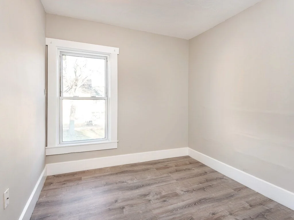 3 bed, 1 bath apartment for rent at 27 Winter St Unit 2, Fitchburg — photo 10 of 16