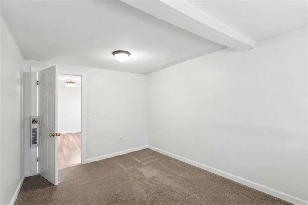 5 bed, 2 bath apartment for rent at 27 Winthrop St Unit 27, Fitchburg — photo 9 of 14