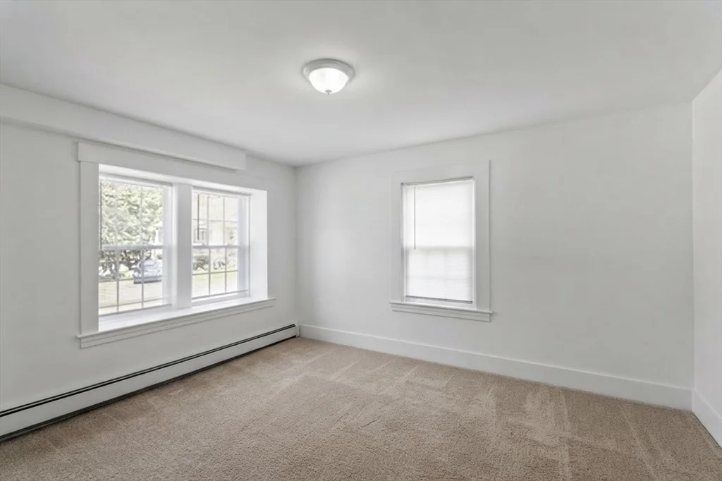5 bed, 2 bath apartment for rent at 27 Winthrop St Unit 27, Fitchburg — photo 10 of 14