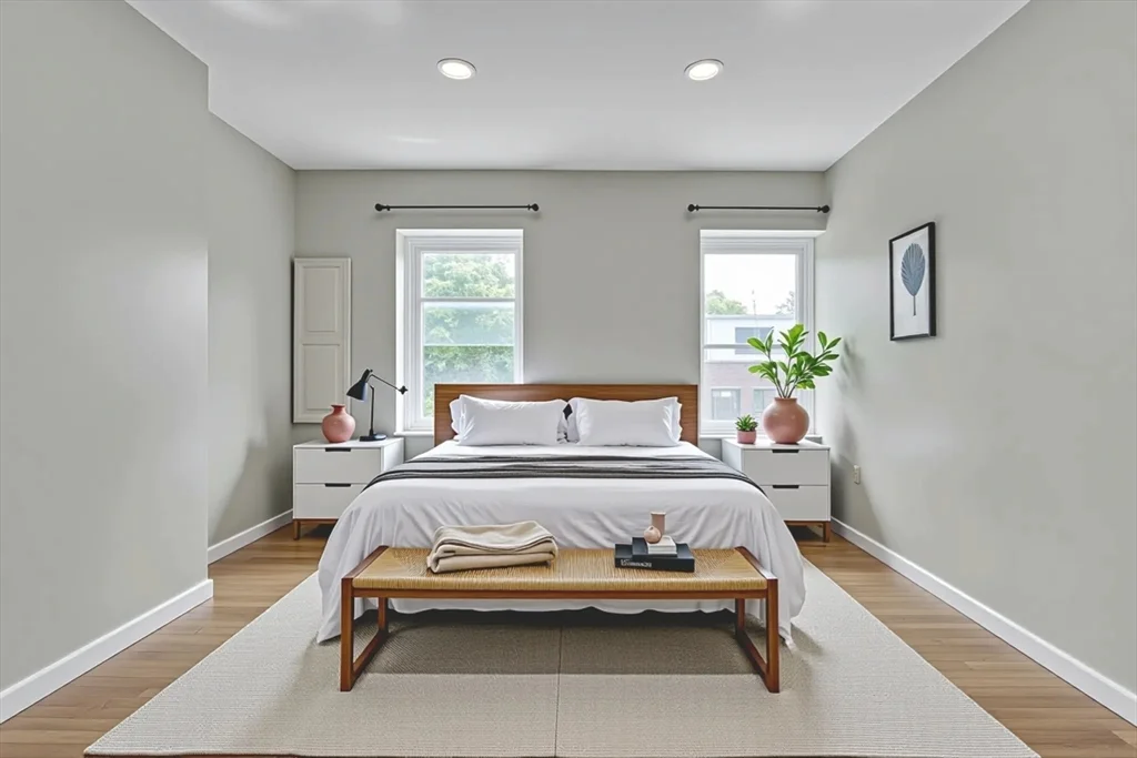 2 bed, 1 bath apartment for rent at 27 Worcester Sq Unit 5, South End — photo 4 of 21