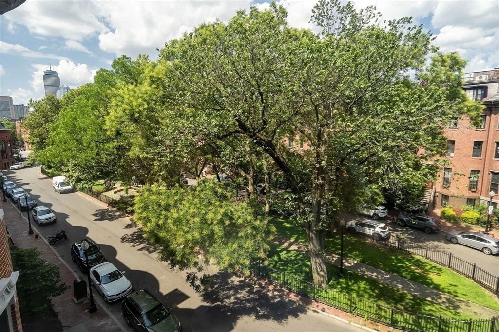 2 bed, 1 bath apartment for rent at 27 Worcester Sq Unit 5, South End — photo 16 of 21