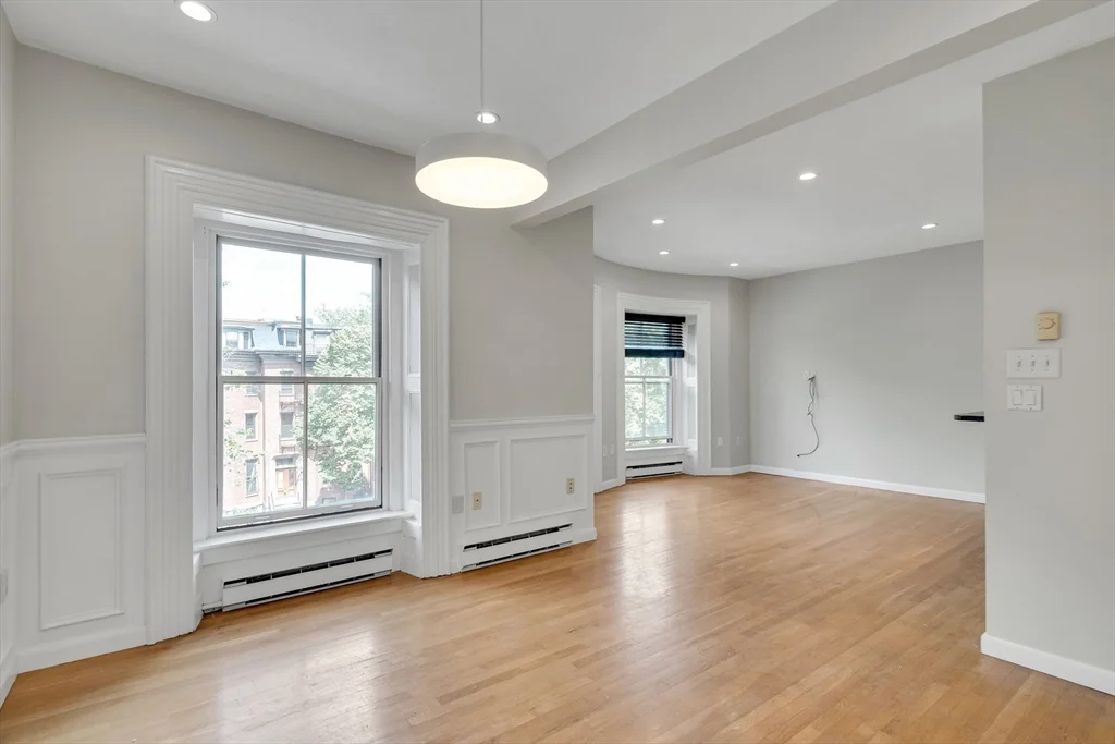 2 bed, 1 bath apartment for rent at 27 Worcester Sq Unit 5, South End — photo 7 of 21