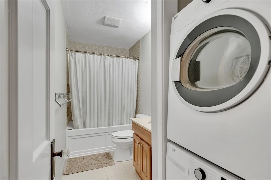 2 bed, 1 bath apartment for rent at 27 Worcester Sq Unit 5, South End — photo 11 of 21