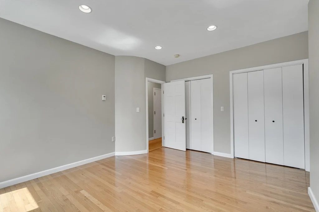 2 bed, 1 bath apartment for rent at 27 Worcester Sq Unit 5, South End — photo 15 of 21