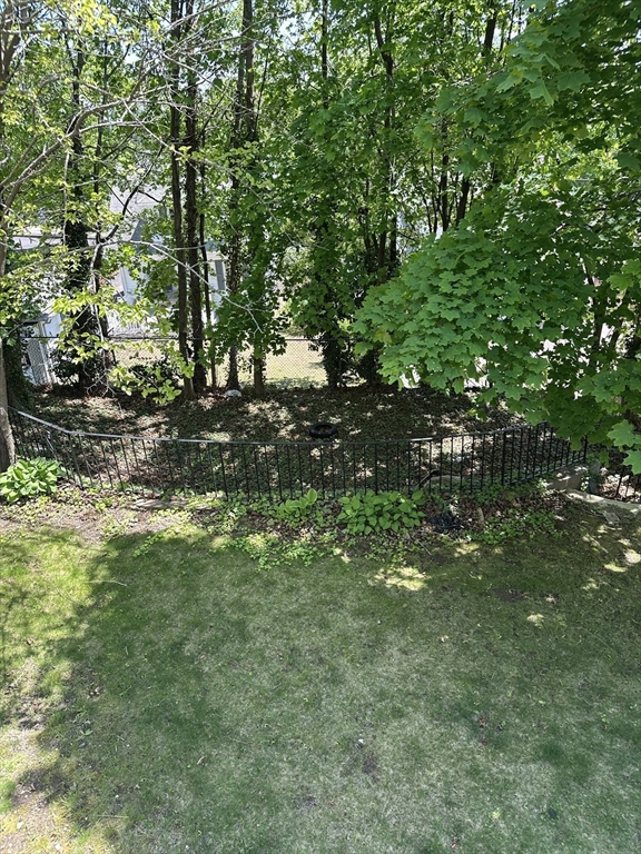 2 bed, 1 bath apartment for rent at 270-272 Holbrook Rd Unit 1, Quincy — photo 11 of 12