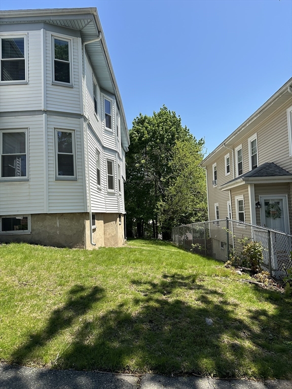 2 bed, 1 bath apartment for rent at 270-272 Holbrook Rd Unit 1, Quincy — photo 12 of 12