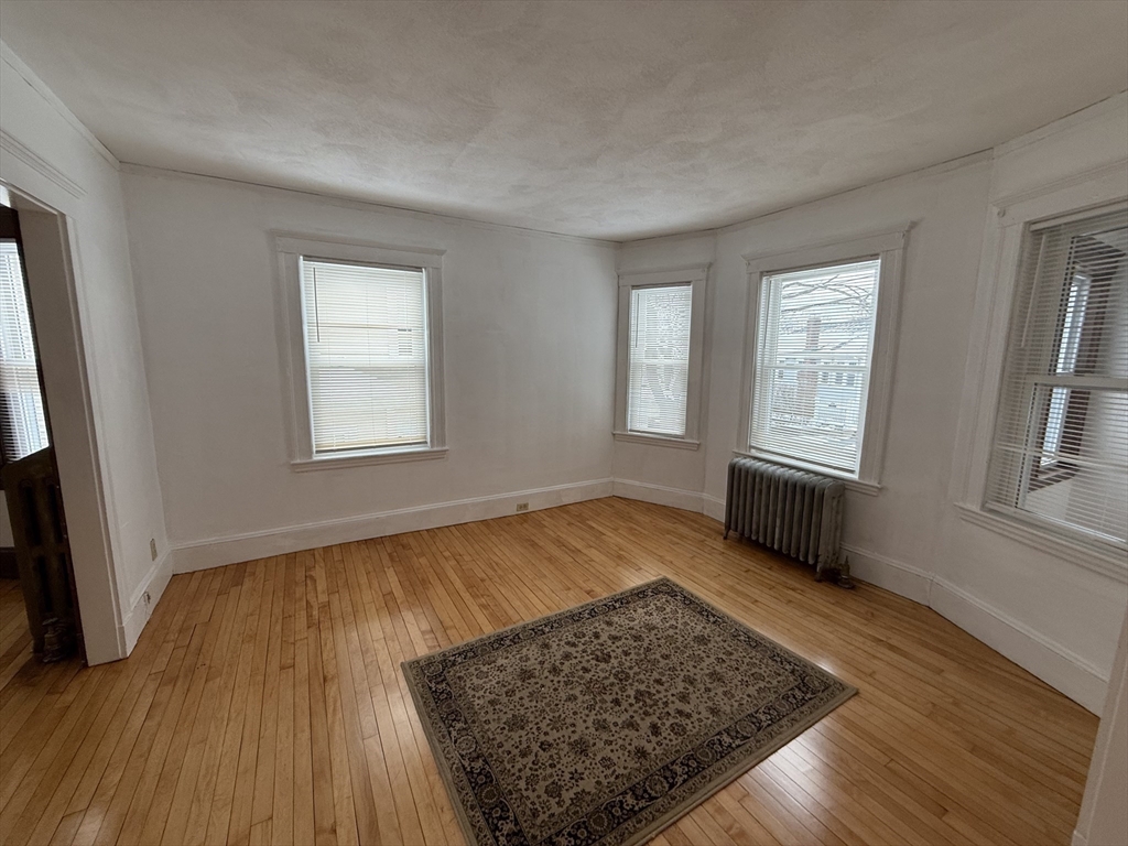 2 bed, 1 bath apartment for rent at 270-272 Holbrook Rd Unit 1, Quincy — photo 3 of 12