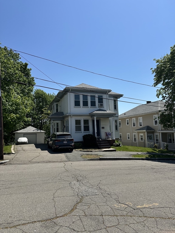 2 bed, 1 bath apartment for rent at 270-272 Holbrook Rd Unit 1, Quincy — photo 1 of 12