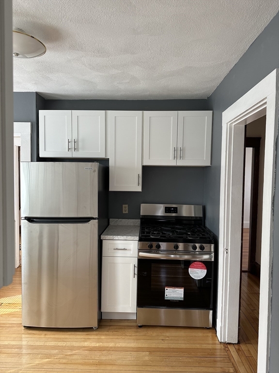 2 bed, 1 bath apartment for rent at 270-272 Holbrook Rd Unit 1, Quincy — photo 8 of 12