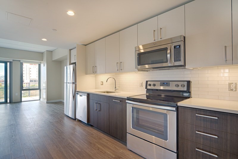 1 bed, 1 bath apartment for rent at 270 3rd St Unit 310, Kendall Square — photo 2 of 11
