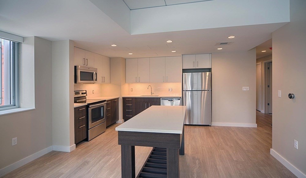 2 bed, 2 bath apartment for rent at 270 3rd St Unit 411, Kendall Square — photo 3 of 12