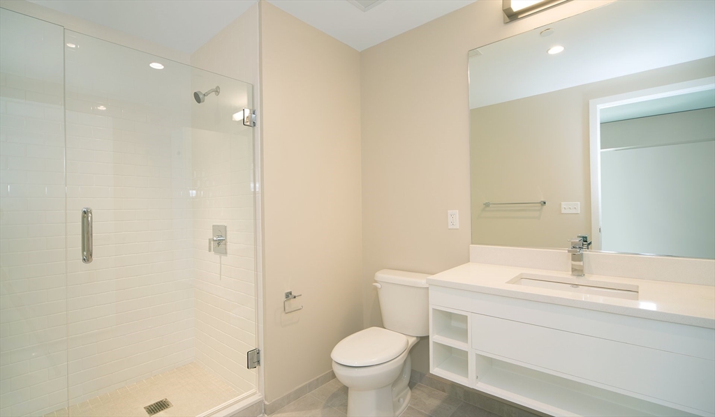 2 bed, 2 bath apartment for rent at 270 3rd St Unit 708, Kendall Square — photo 4 of 12