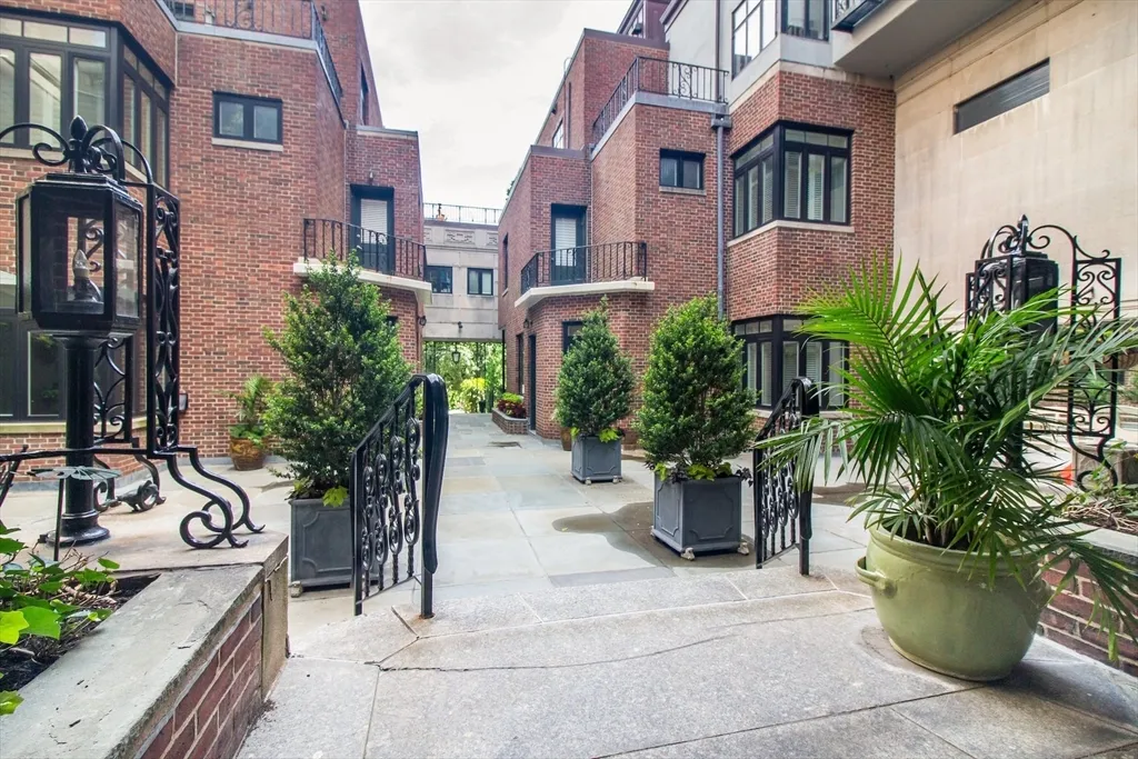 2 bed, 2 bath apartment for rent at 270 Beacon St Unit H5, Back Bay — photo 33 of 38