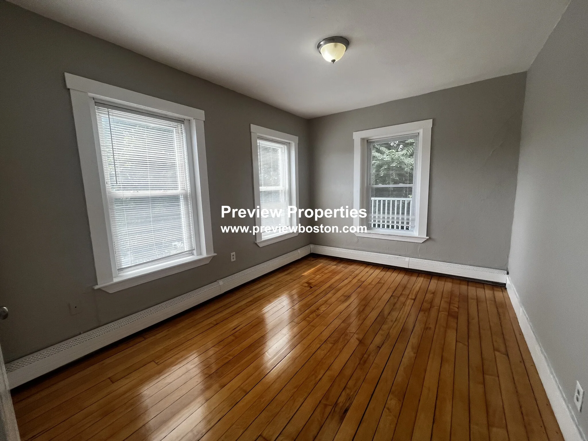 4 bed, 2 bath apartment for rent at 270 Bowdoin St Unit 2P, Dorchester — photo 2 of 10