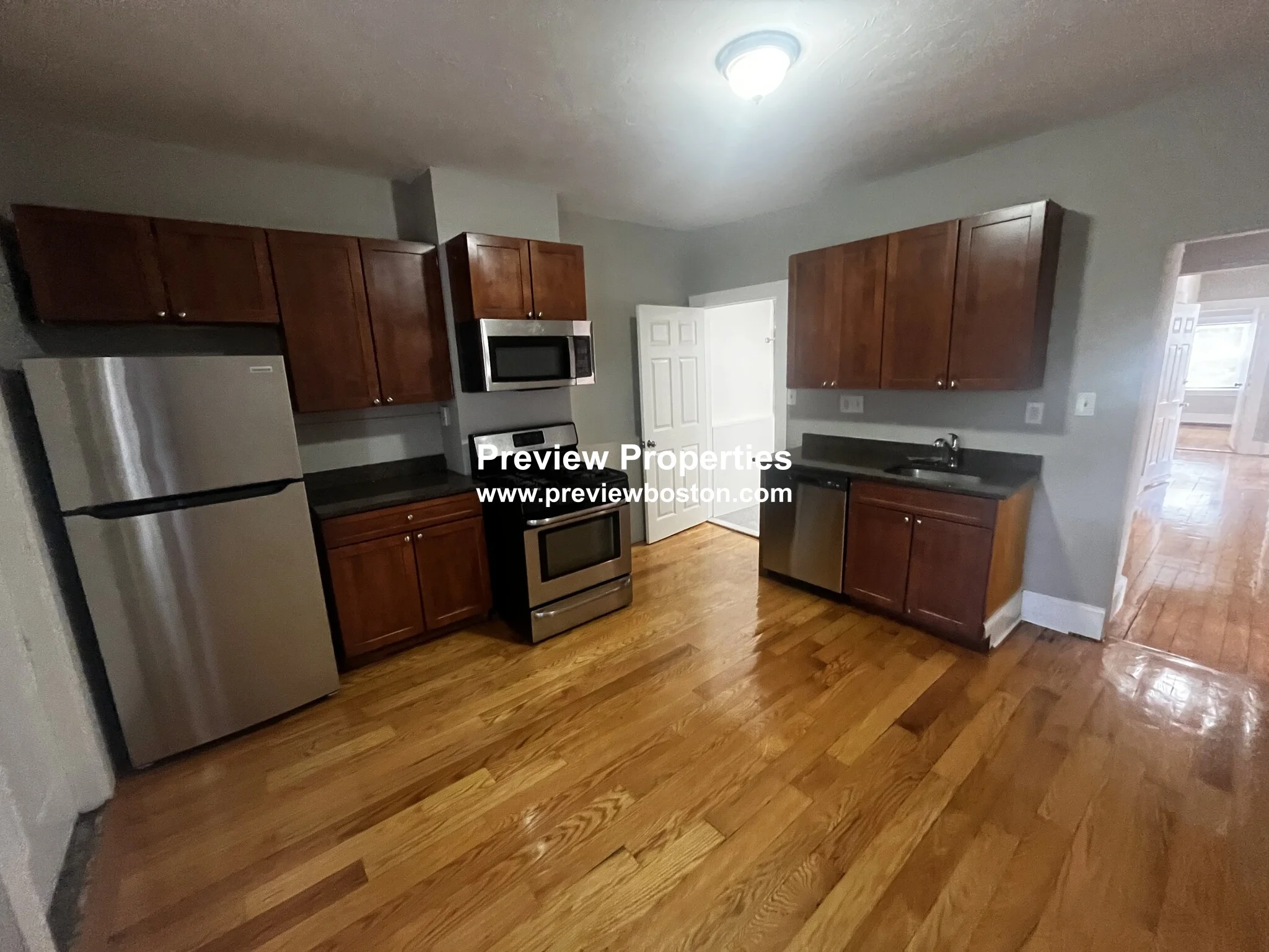 4 bed, 2 bath apartment for rent at 270 Bowdoin St Unit 2P, Dorchester — photo 9 of 10