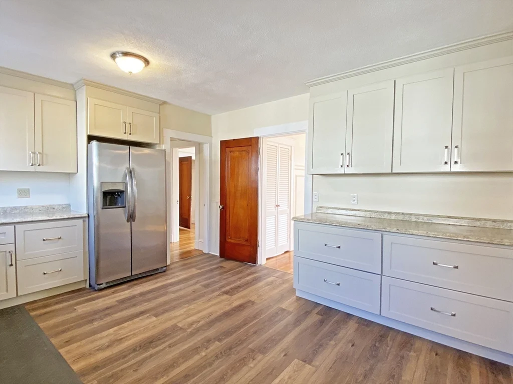 3 bed, 1 bath apartment for rent at 270 Cabot St Unit 2, Newtonville — photo 13 of 20