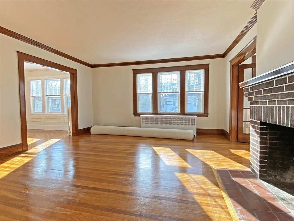 3 bed, 1 bath apartment for rent at 270 Cabot St Unit 2, Newtonville — photo 1 of 20