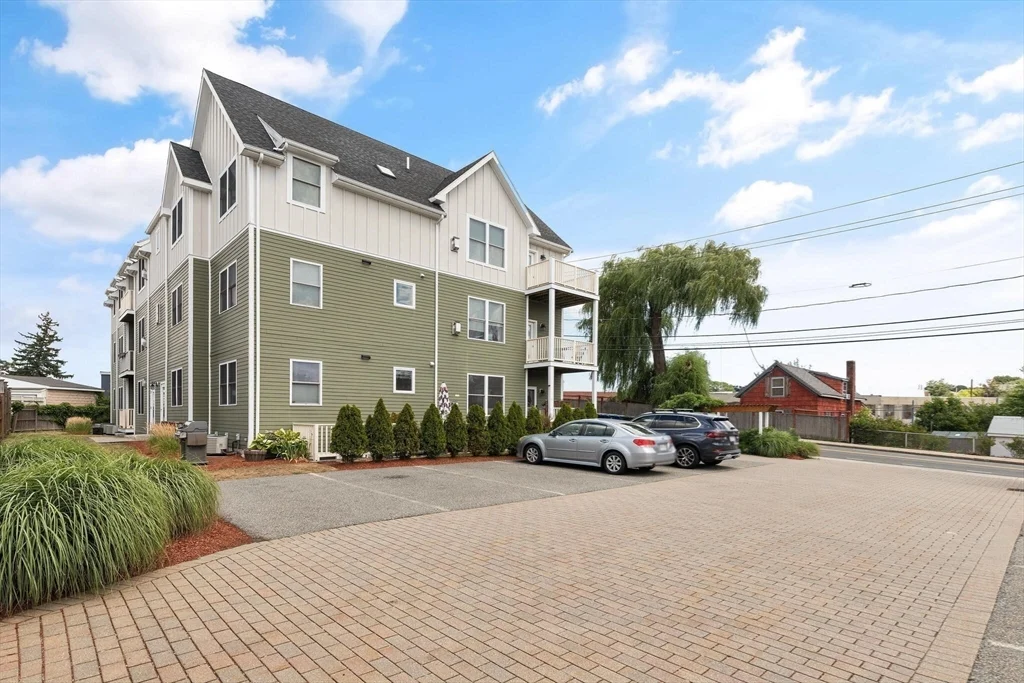 2 bed, 2 bath apartment for rent at 270 Cedar St Unit 8, Somerville — photo 24 of 26
