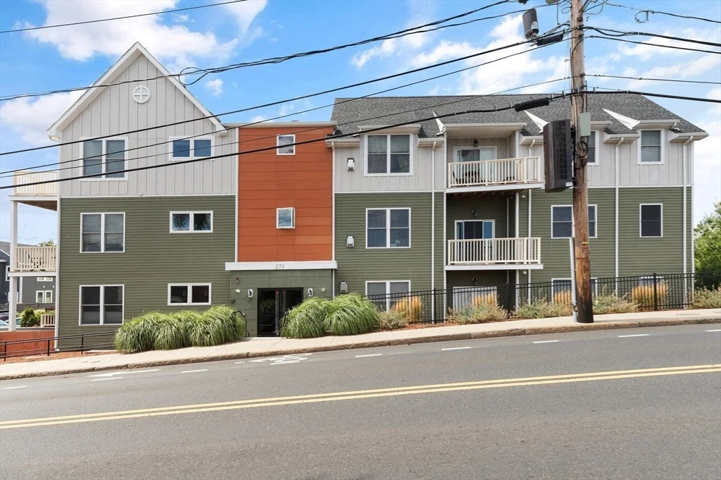 2 bed, 2 bath apartment for rent at 270 Cedar St Unit 8, Somerville — photo 23 of 26