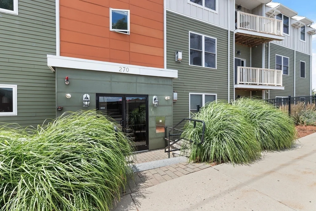 2 bed, 2 bath apartment for rent at 270 Cedar St Unit 8, Somerville — photo 21 of 26