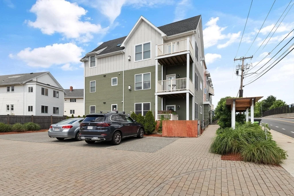 2 bed, 2 bath apartment for rent at 270 Cedar St Unit 8, Somerville — photo 22 of 26