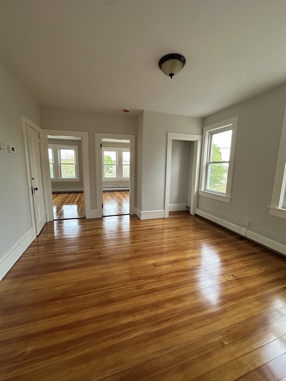 3 bed, 1 bath apartment for rent at 270 Court St Unit 2, Plymouth — photo 3 of 8