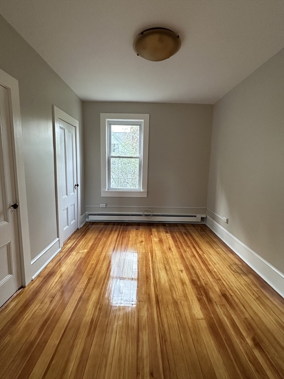 3 bed, 1 bath apartment for rent at 270 Court St Unit 2, Plymouth — photo 4 of 8