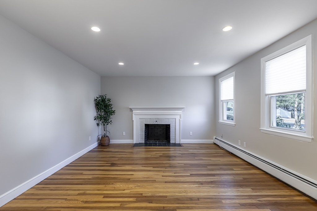 4 bed, 4+ bath apartment for rent at 270 Cross St Unit 1, Winchester — photo 8 of 38