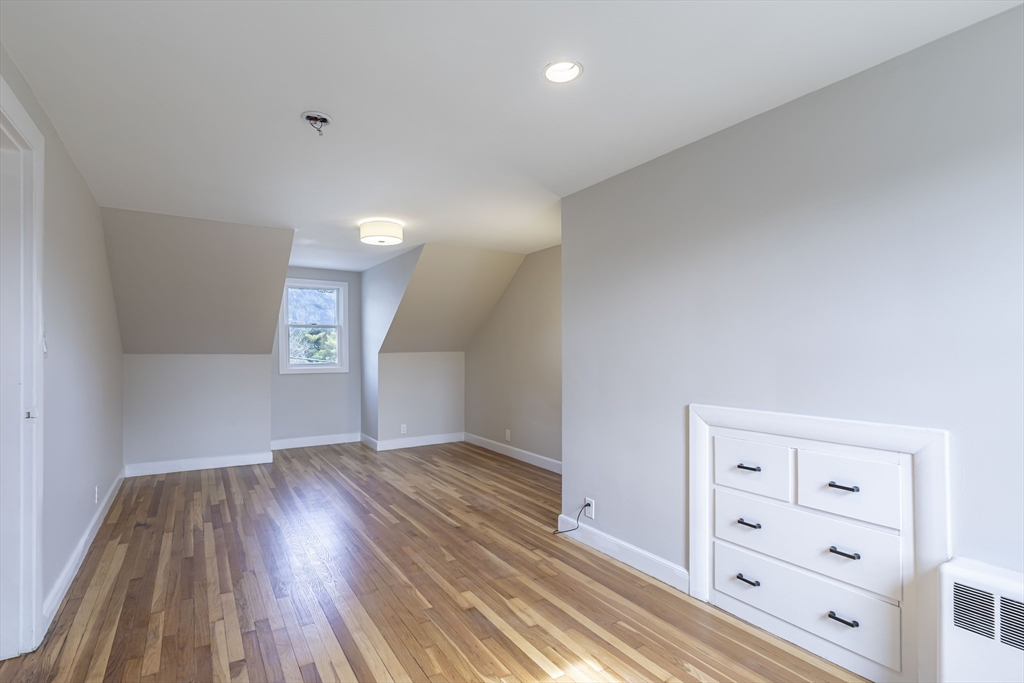 4 bed, 4+ bath apartment for rent at 270 Cross St Unit 1, Winchester — photo 24 of 38