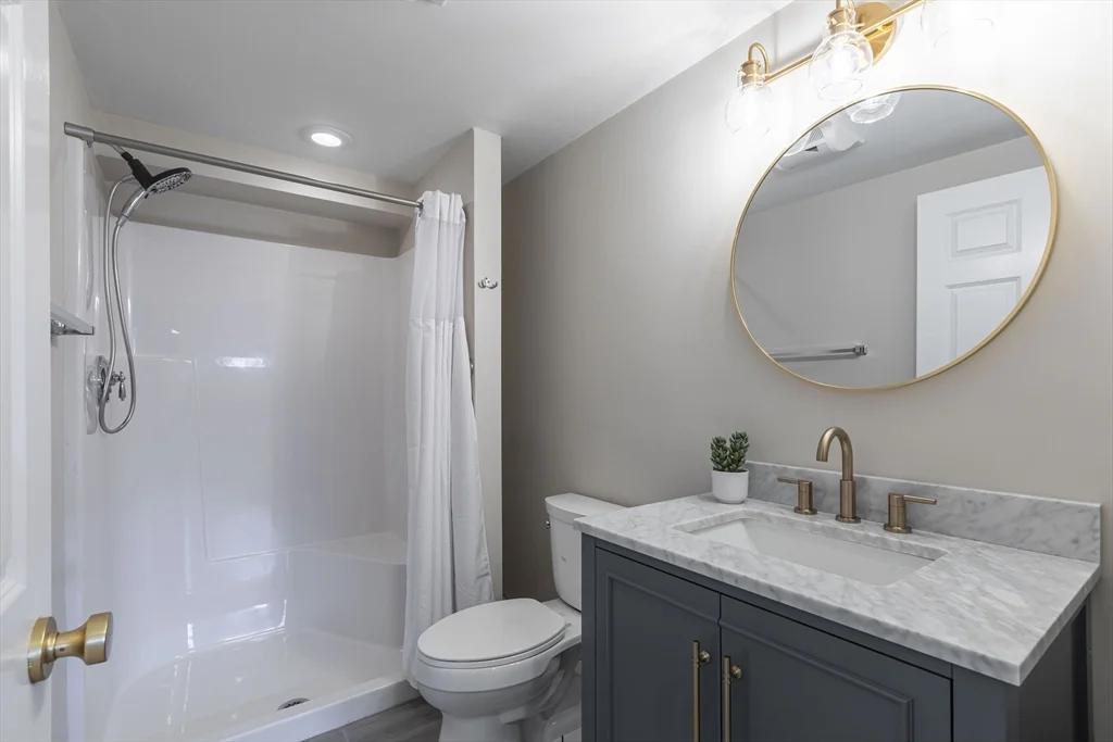4 bed, 4+ bath apartment for rent at 270 Cross St Unit SF, Winchester — photo 20 of 34