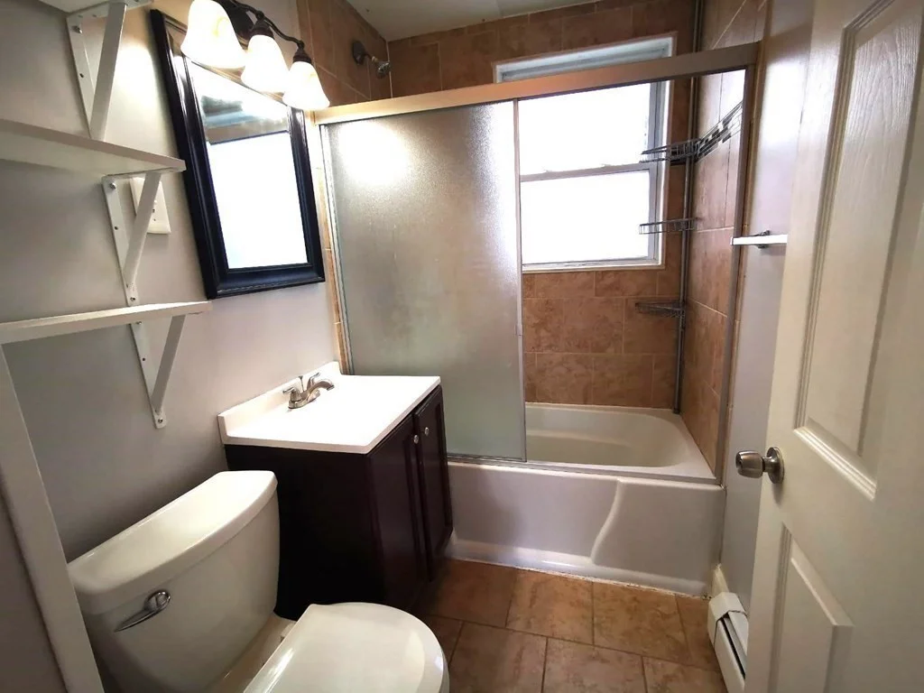 2 bed, 1 bath apartment for rent at 270 Division St Unit 1, Pawtucket — photo 6 of 8