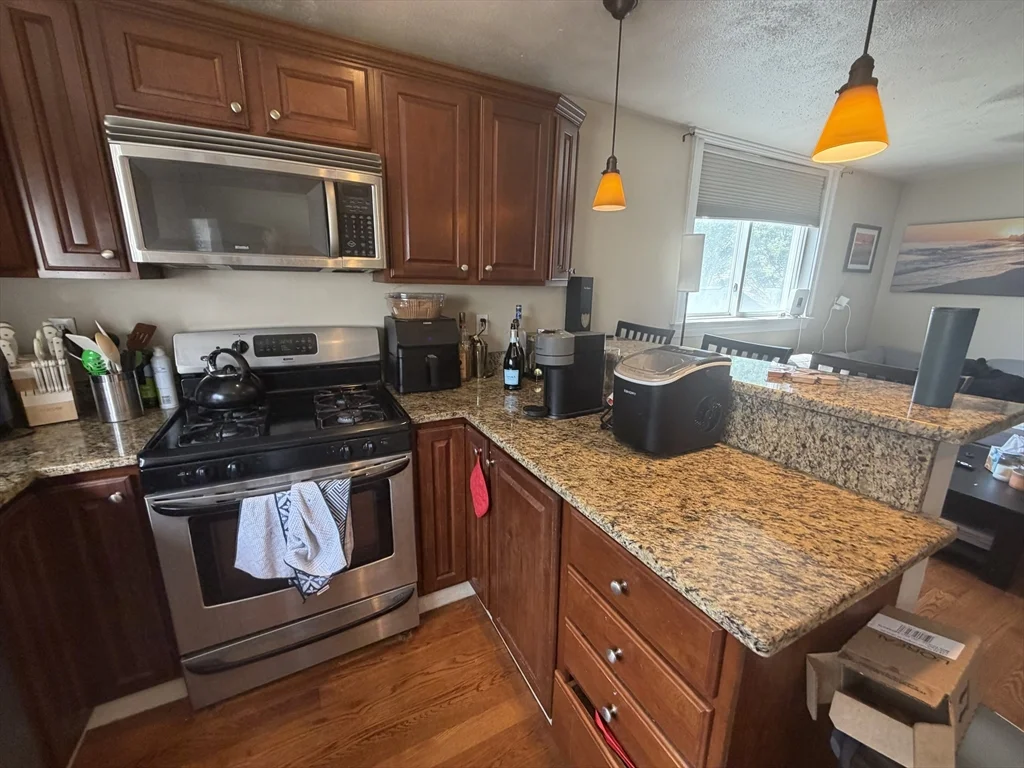 2 bed, 1 bath apartment for rent at 270 E St Unit 2, South Boston — photo 1 of 11